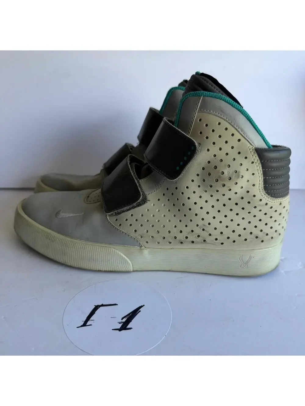 Nike Flystepper 2K3 Men's High Top Sneakers Size 9‎ US (42.5 EUR) Used - Good